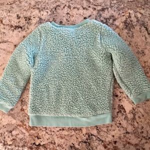 Toddler Girl’s Soft, Fluffy Sweatshirt!